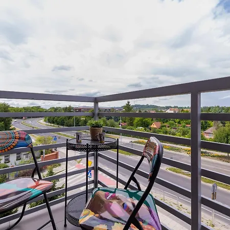 Rodzinny Z 2 Sypialniami & Klimatyzacja By Renters Krakkó