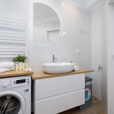 아파트 Rodzinny Z 2 Sypialniami & Klimatyzacja By Renters *